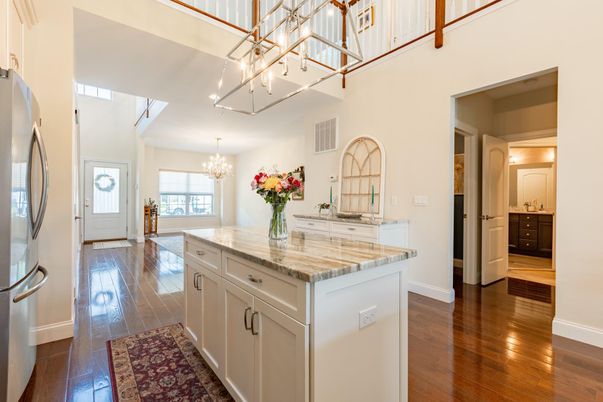 Chandelier, Interior, Wood Texture Flooring