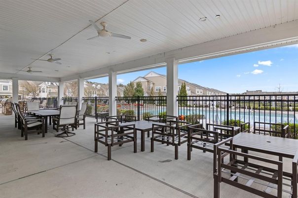 Dining room, Exterior, Sun Room, Water