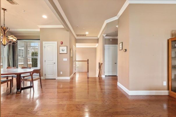 Chandelier, Dining room, Interior, Recessed Lighting, Wood Texture Flooring