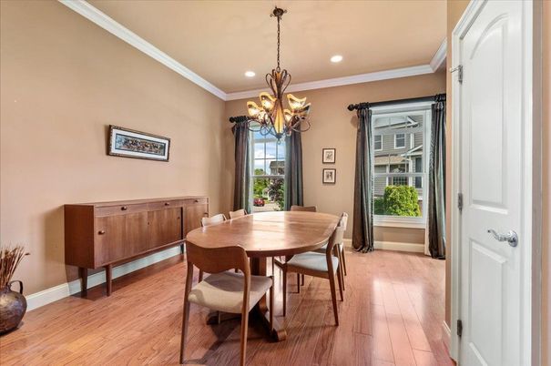Chandelier, Dining room, Interior, Recessed Lighting, Wood Texture Flooring