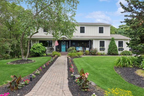 Backyard, Exterior, Facade, Split Level