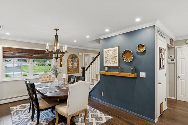 Chandelier, Dining room, Interior, Recessed Lighting, Wood Texture Flooring