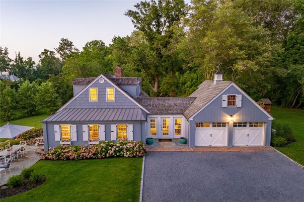 Attached, Exterior, Facade, Farmhouse