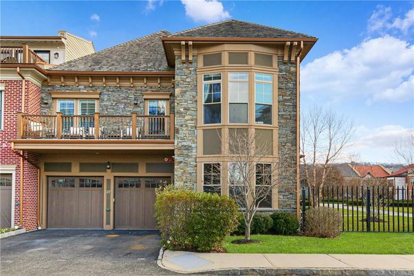 Attached, Exterior, Facade, Mediterranean