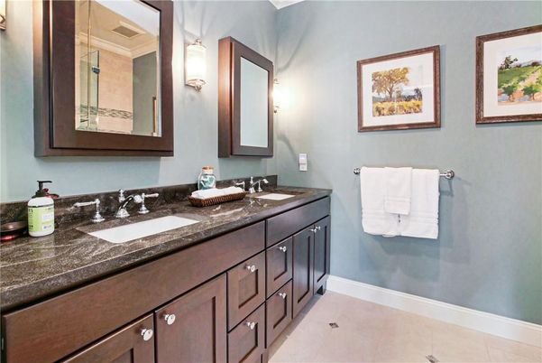 Bathroom, Dual Sink Vanities, Interior