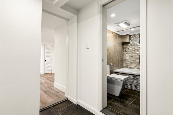 Bathroom, Interior, Recessed Lighting, Wooden Ceilings, Wood Texture Flooring