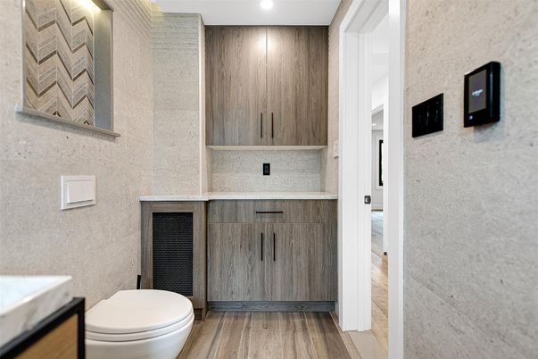 Bathroom, Interior, Recessed Lighting, Wood Texture Flooring