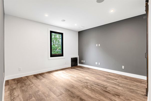 Empty room, Interior, Recessed Lighting, Wood Texture Flooring