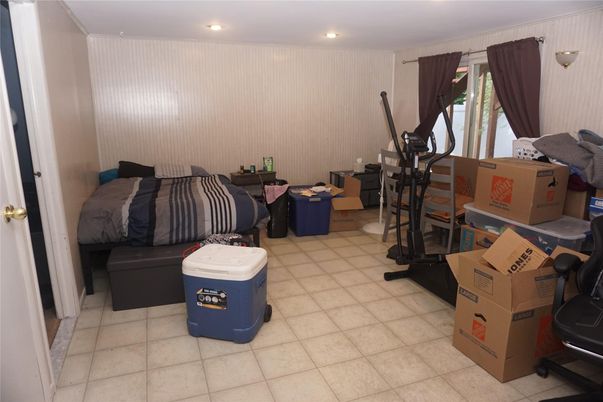 Fitness Equipment, Interior, Recessed Lighting