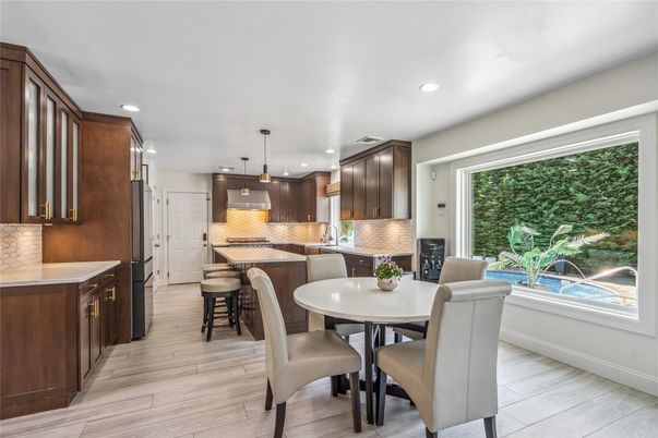 Dining room, Interior, Kitchen, Pendant Lights, Recessed Lighting, Wood Texture Flooring