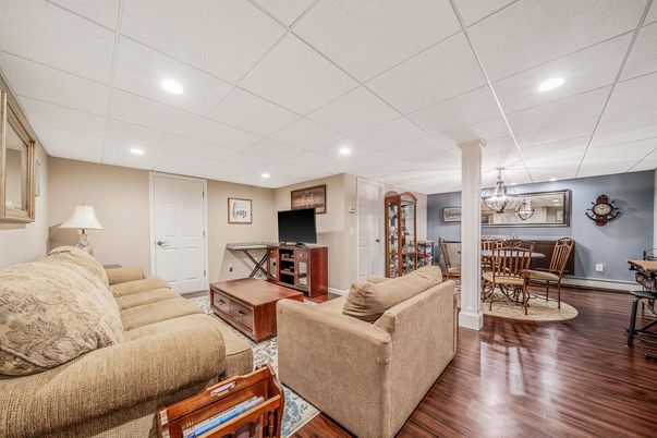 Chandelier, Dining room, Interior, Living room, Recessed Lighting, Wood Texture Flooring