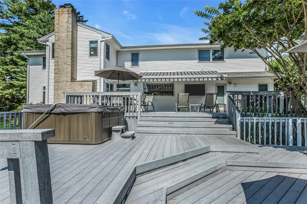 Exterior, Hot Tub
