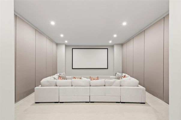 Interior, Projection Screen, Recessed Lighting, Theatre Room