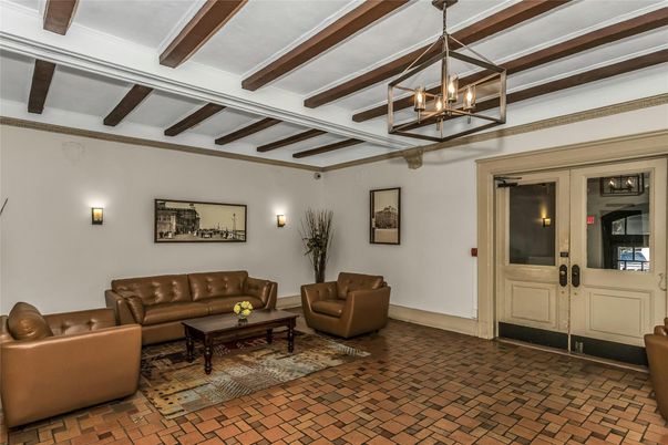 Interior, Living room, Pendant Lights, Wooden Beams