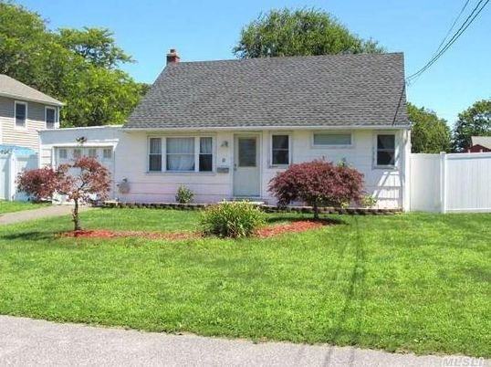 Backyard, Exterior, Facade, Cape Cod