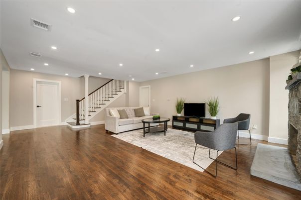 Interior, Living room, Recessed Lighting, Wood Texture Flooring
