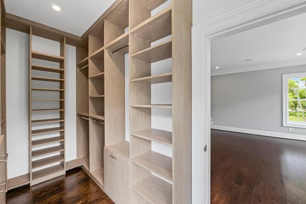 Interior, Recessed Lighting, Walk-in Closets, Wood Texture Flooring