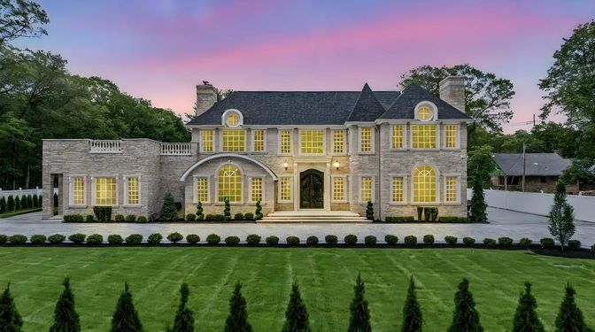 Backyard, Exterior, Facade, French Provincial