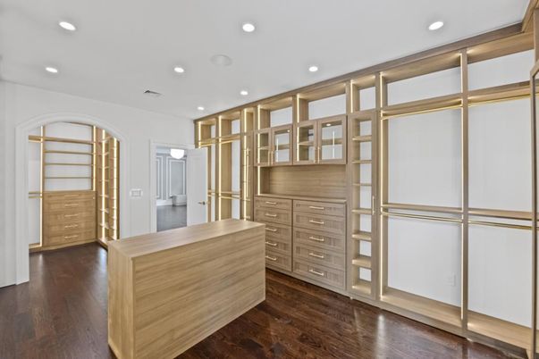 Interior, Recessed Lighting, Walk-in Closets, Wood Texture Flooring