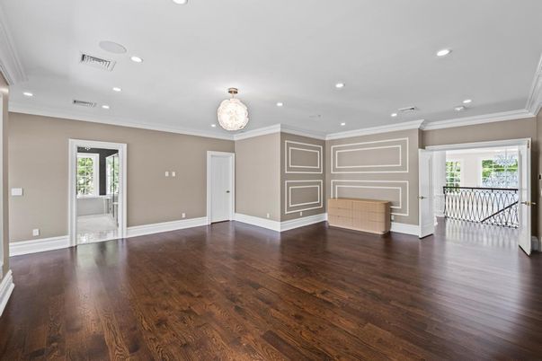 Chandelier, Empty room, Interior, Recessed Lighting, Wood Texture Flooring
