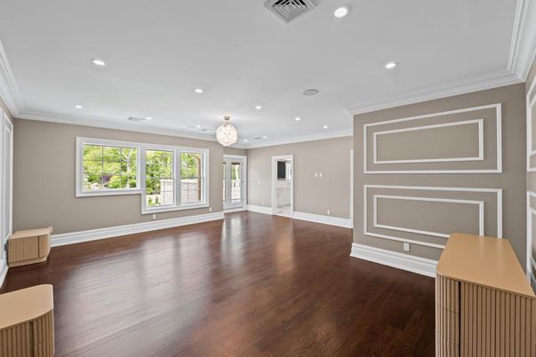 Empty room, Interior, Recessed Lighting, Wood Texture Flooring