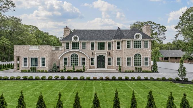 Backyard, Exterior, Facade, French Provincial