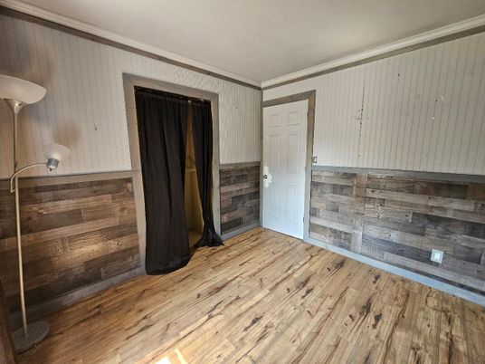 Empty room, Interior, Wood Texture Flooring, Wooden Walls