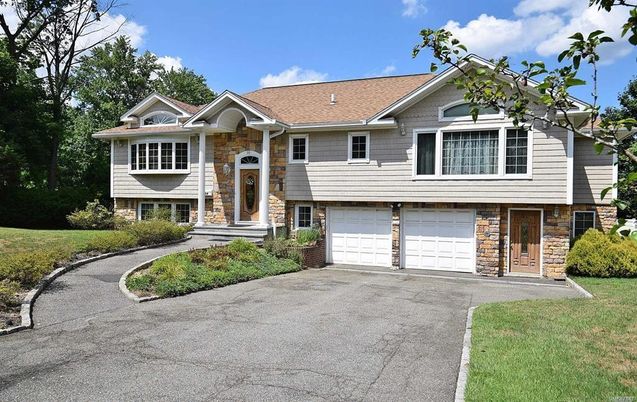 Attached, Exterior, Facade, Brick Facade, Raised Ranch