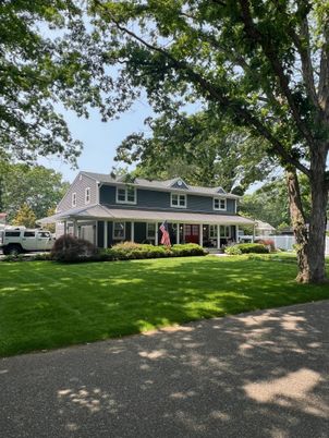 Backyard, Exterior, Facade, Queen Anne Victorian