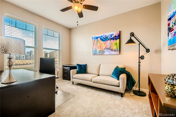 Home Office, Interior
