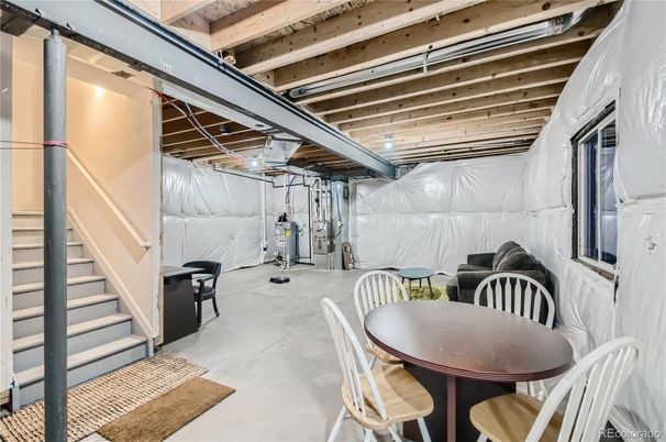 Dining room, Fitness Equipment, Interior, Wooden Beams