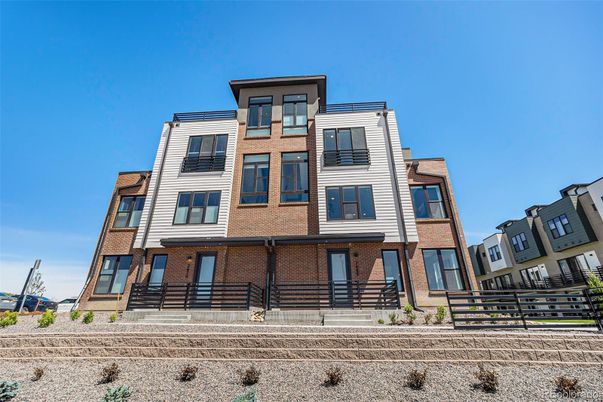 Exterior, Facade, Brick Facade, Rowhouse
