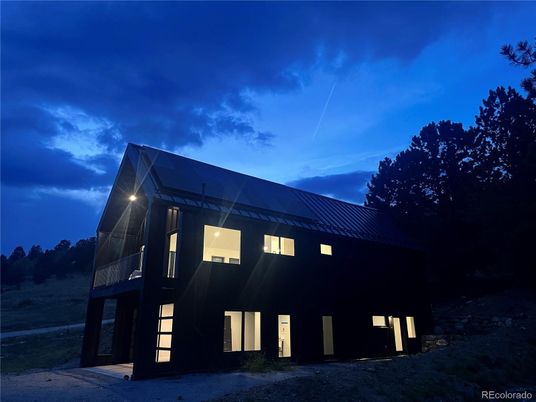 Backyard, Exterior, Facade, Modern