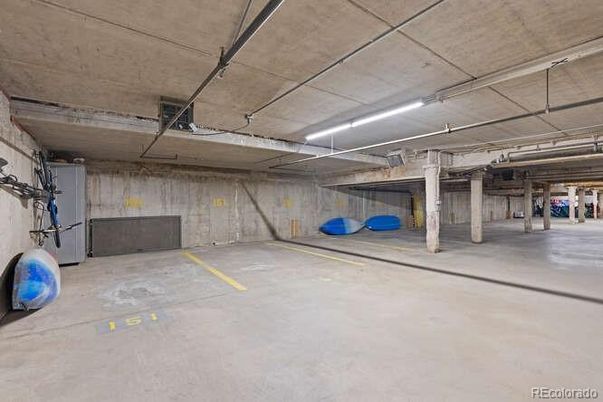 Garage, Interior