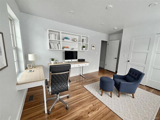 Home Office, Interior, Recessed Lighting, Wood Texture Flooring