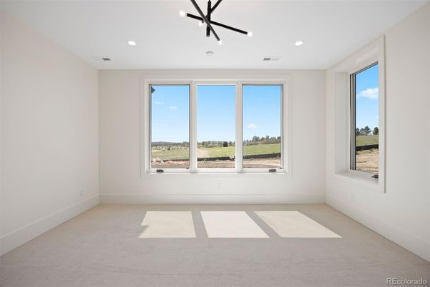 Empty room, Interior, Recessed Lighting