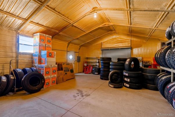 Garage, Interior