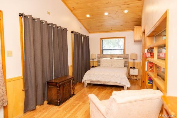Interior, Recessed Lighting, Wooden Ceilings, Wood Texture Flooring