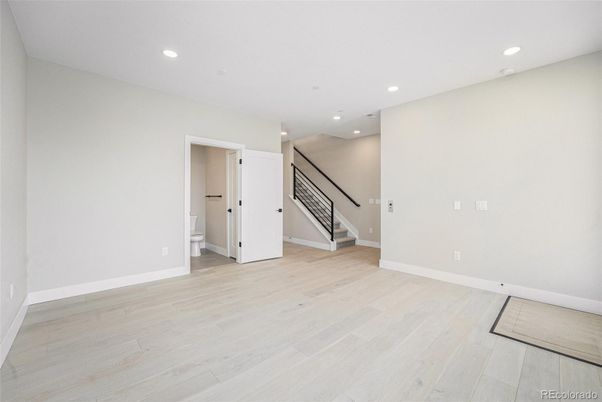Empty room, Interior, Recessed Lighting, Wood Texture Flooring