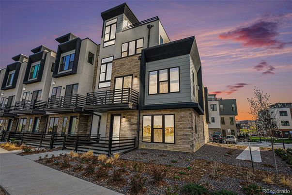 Exterior, Facade, Modern