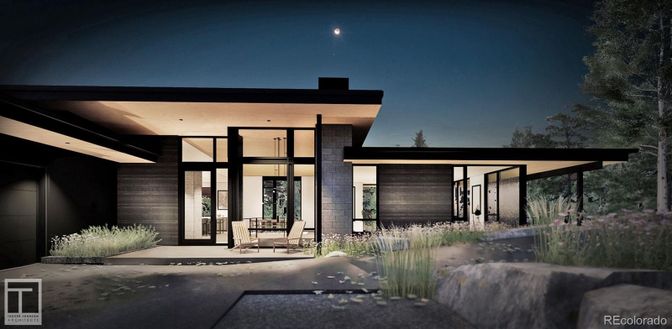 Exterior, Facade, Modern