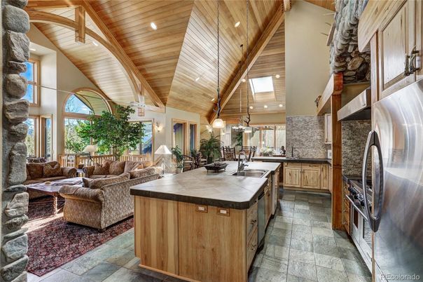 Interior, Kitchen, Living room, Pendant Lights, Recessed Lighting, Wooden Beams, Wooden Ceilings