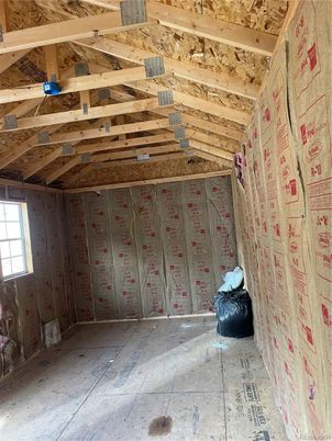 Empty room, Interior, Wooden Beams, Wooden Ceilings