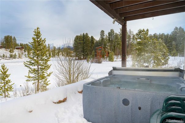 Exterior, Hot Tub