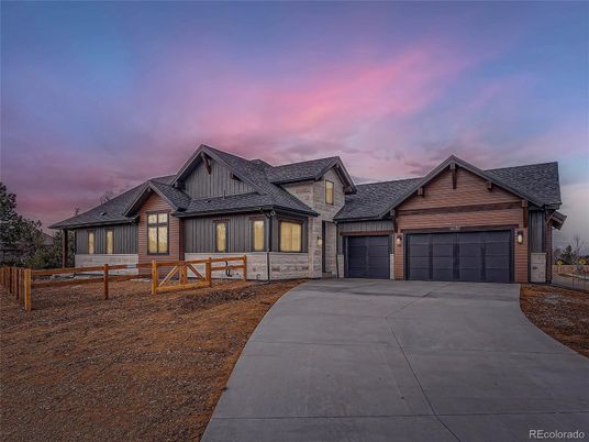 Attached, Exterior, Facade, Farmhouse
