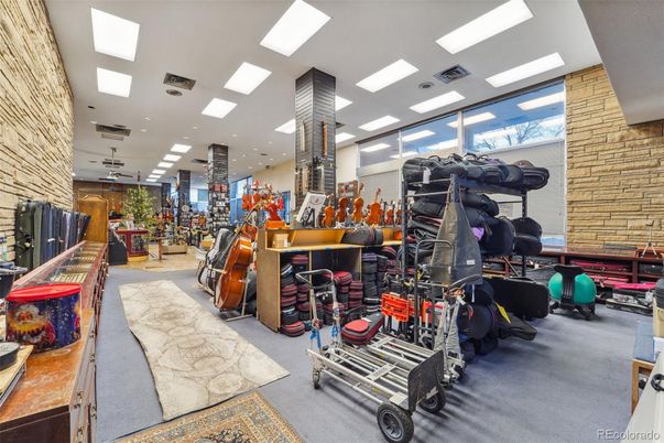 Fitness Equipment, Interior, Recessed Lighting, Stone Walls