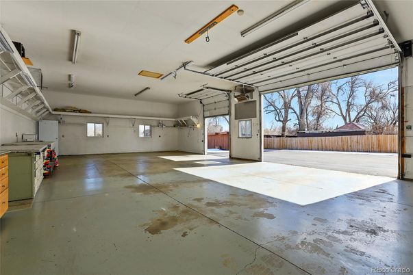 Garage, Interior