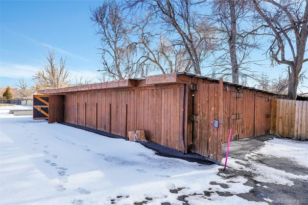 Backyard, Exterior