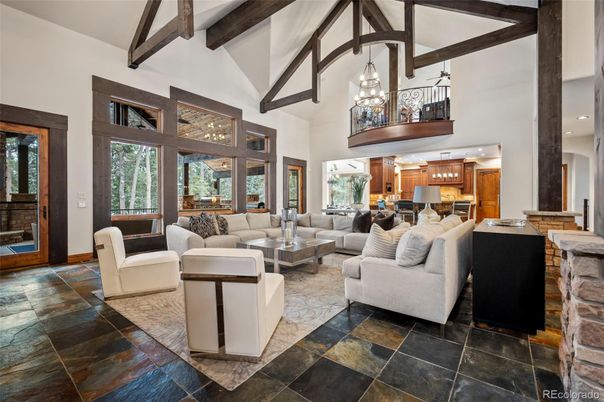 Interior, Kitchen, Living room, Pendant Lights, Recessed Lighting, Wooden Beams