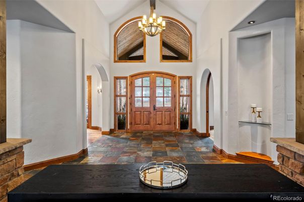 Chandelier, Interior